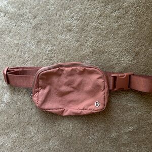 Lululemon Everywhere Belt Bag 1L Pink Savannah